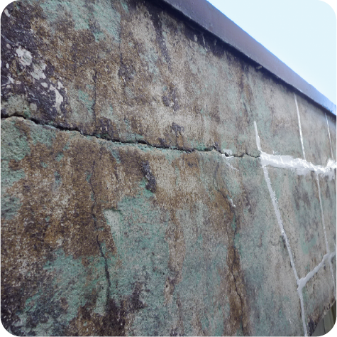 about-wall-p-02@2x クラック修善の例